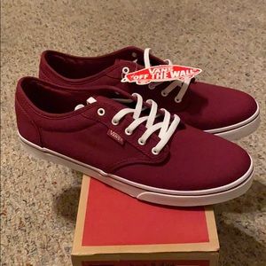 Burgundy women Vans size 9.5!